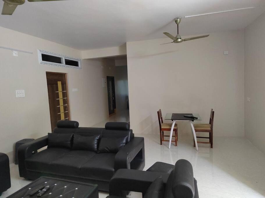 דירות Kovvur Gangi Kota North Flat מראה חיצוני תמונה
